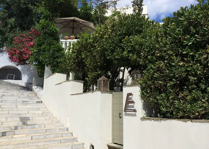 Tinos E-houses Triandáros