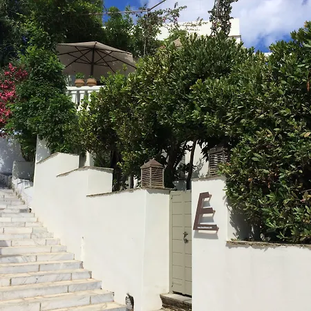 Tinos E-houses Triandáros