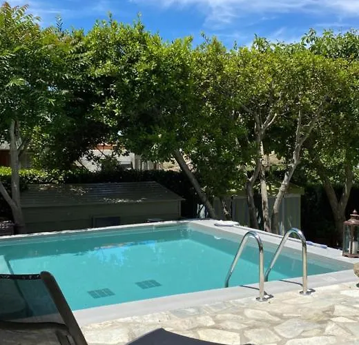 Villa Tinos E-houses *